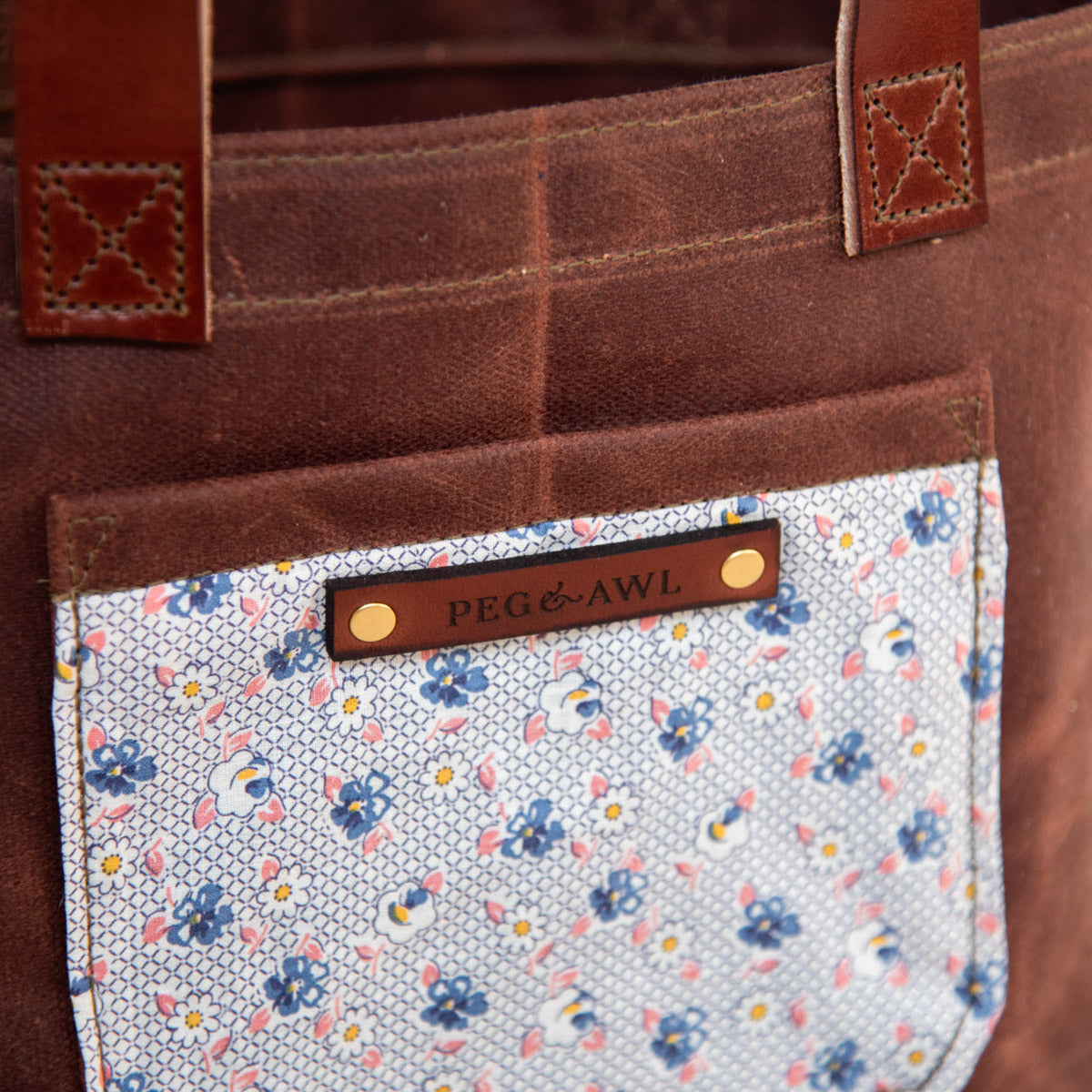Pipit Tote with 1930s Scrap Bundles: Agnes