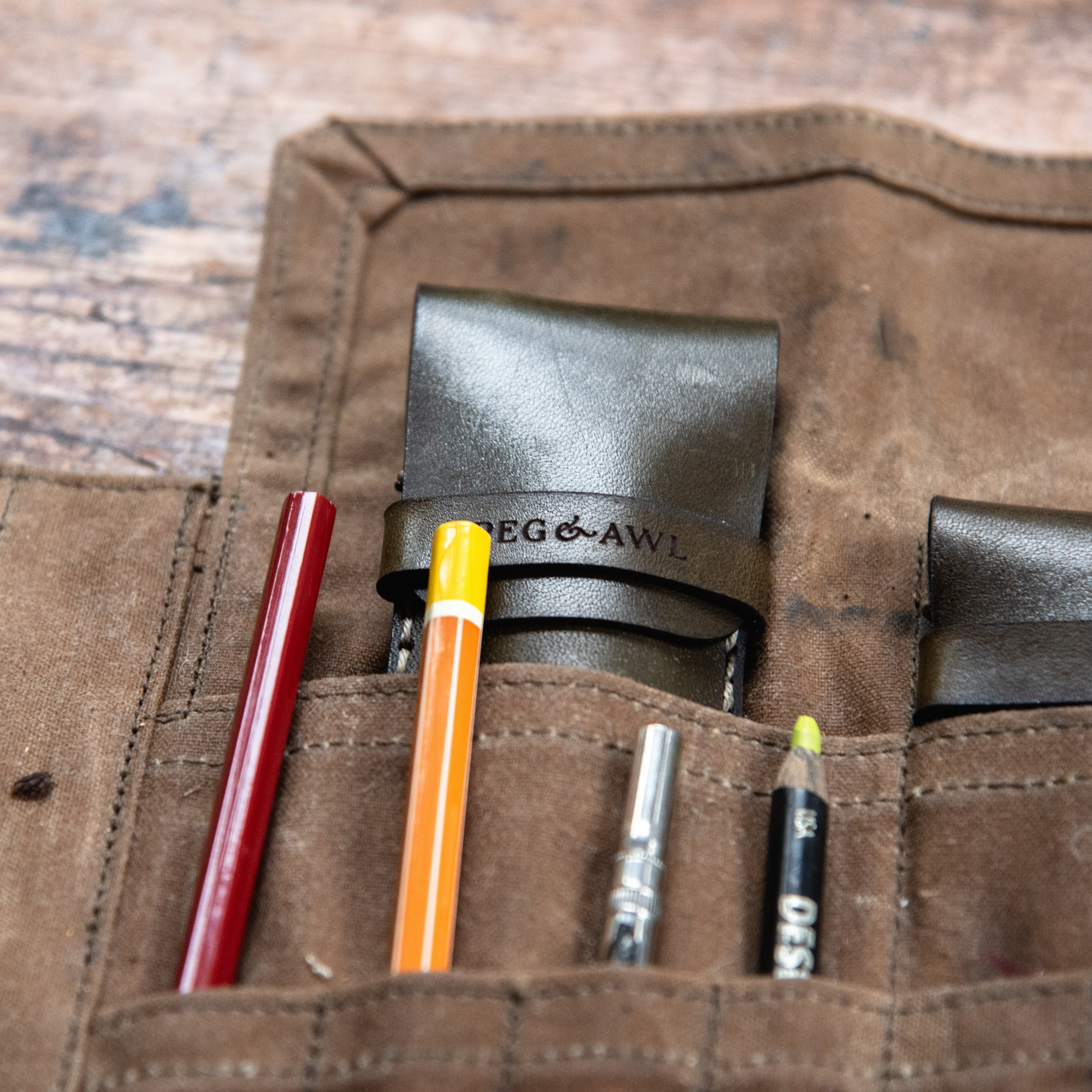 Leather Scraplings Pouch: Carson