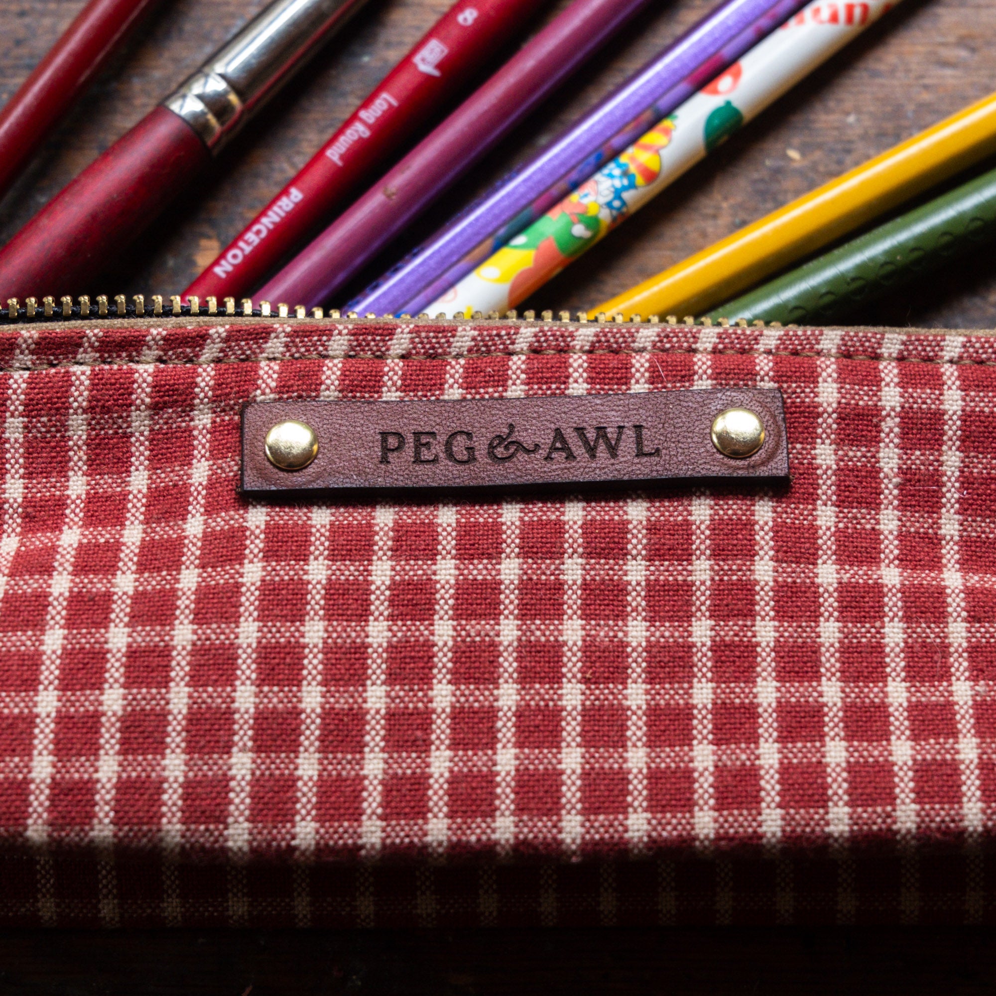 Drafter Pouch with 1980s Vintage Textile: Leidi