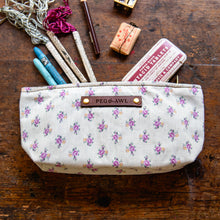 Essentials Pouch with 40s-50s Girls Dress: Priya / Arjun