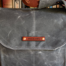 The Small Finch Satchel