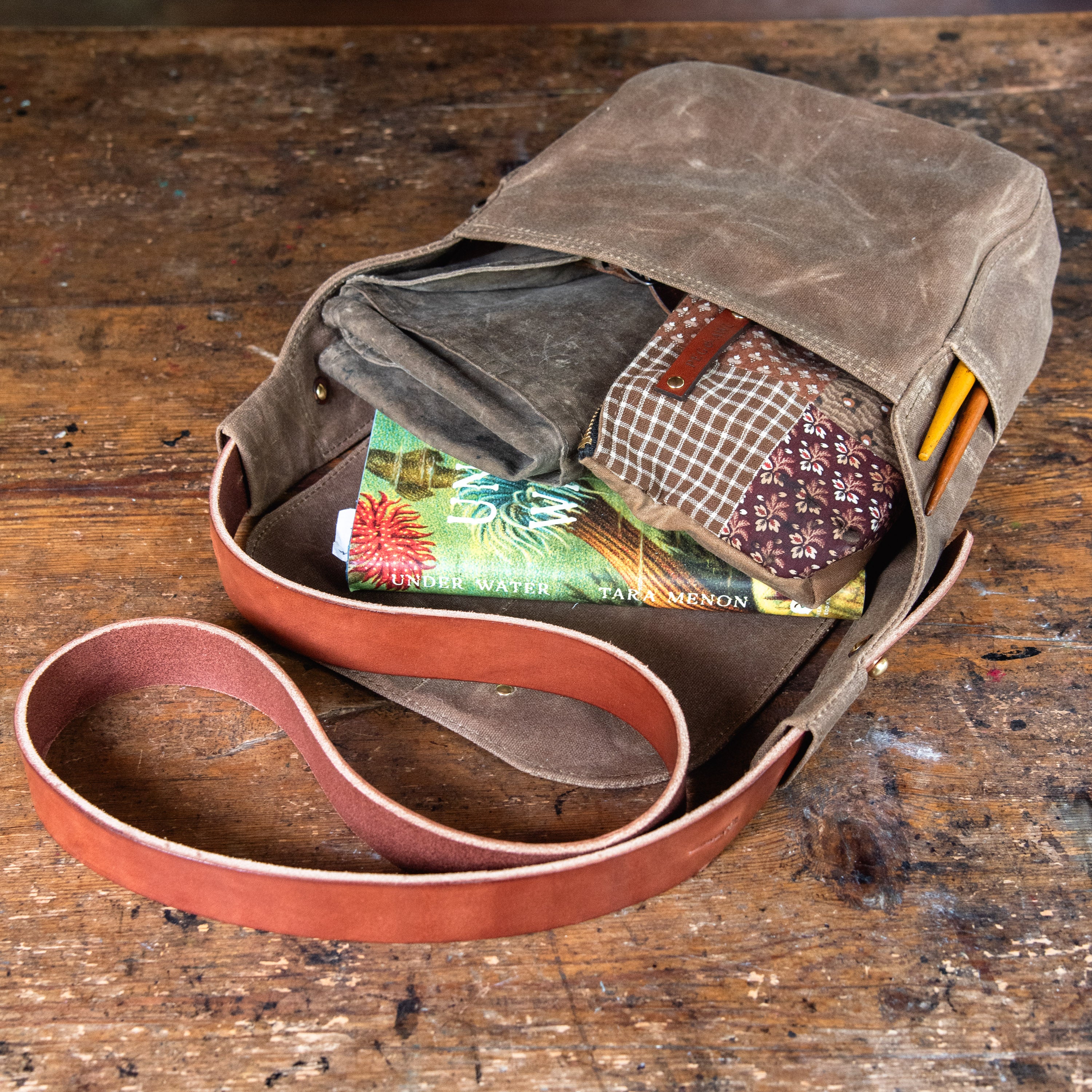The Small Finch Satchel