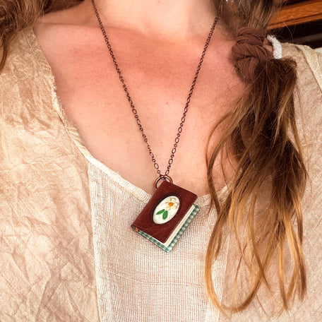Large Book Necklace with Mid-Century Bedding: Agnes