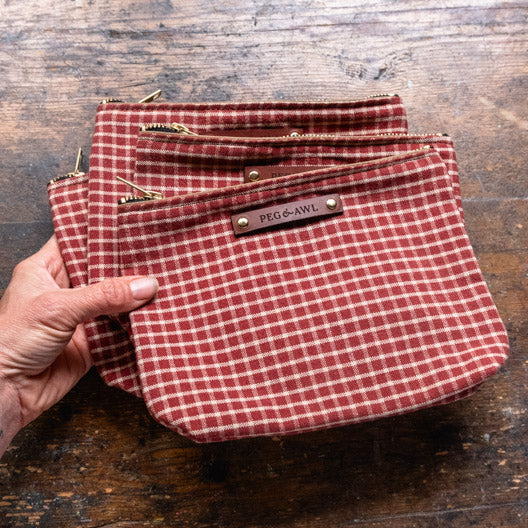 Keeper Pouch with 1980s Vintage Textile: Leidi