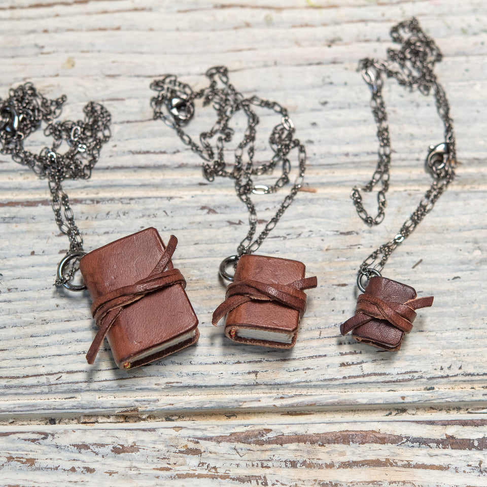 The Harper Book Necklace (brown) with Tie