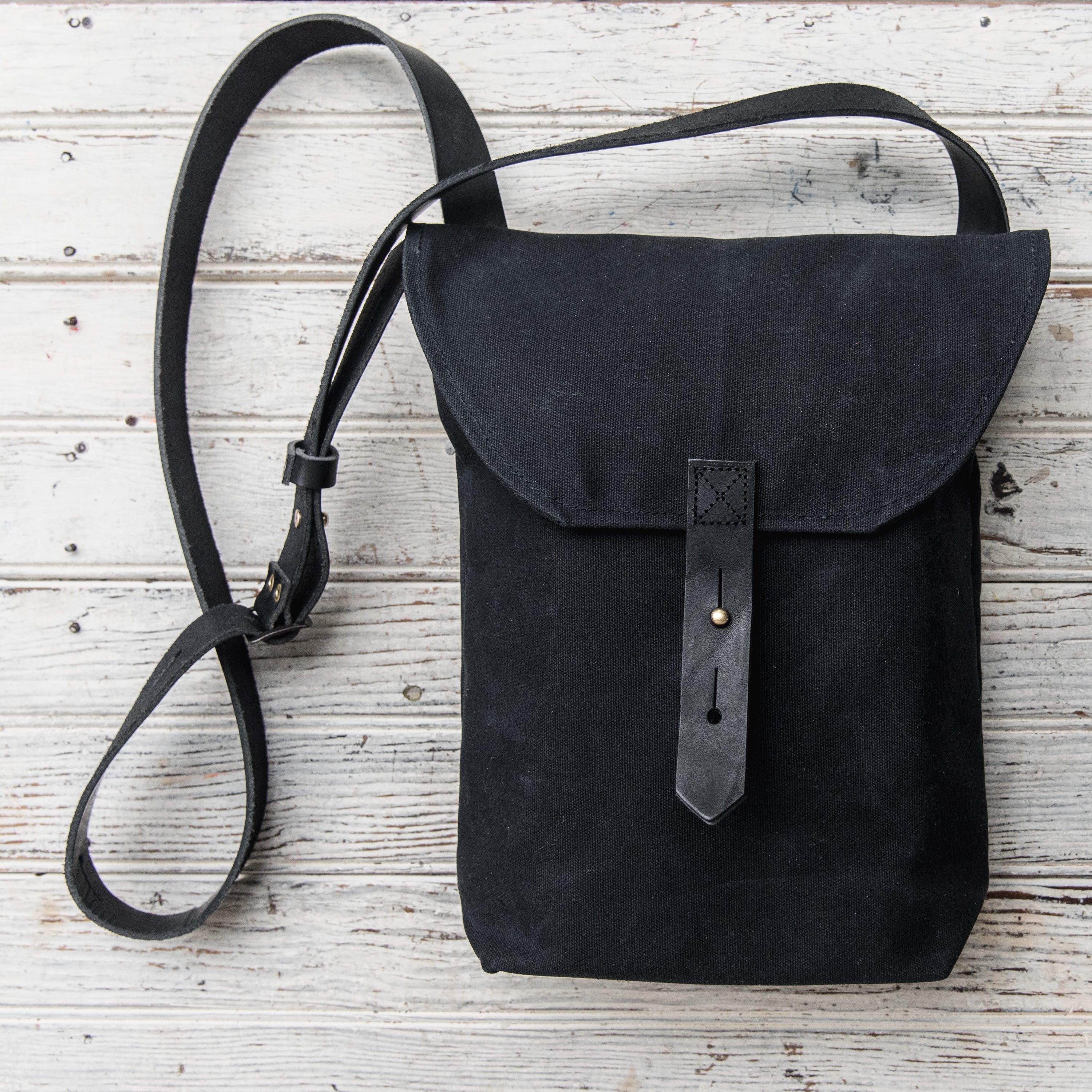 The Hunter Satchel