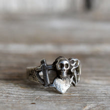 Medicine Ring
