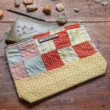 Maker Pouch with Late 1800s Quilt: Amelia No. 1